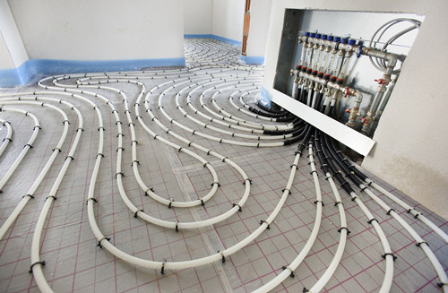 underfloor heating in co<em></em>nstruction of new residential house_副本